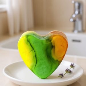 Savon coeur glycerine "Ananas"