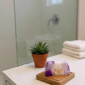 Tranche savon glycerine mûres et myrtilles